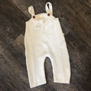 Hallmark Baby white sweater overalls. NWT 3-6